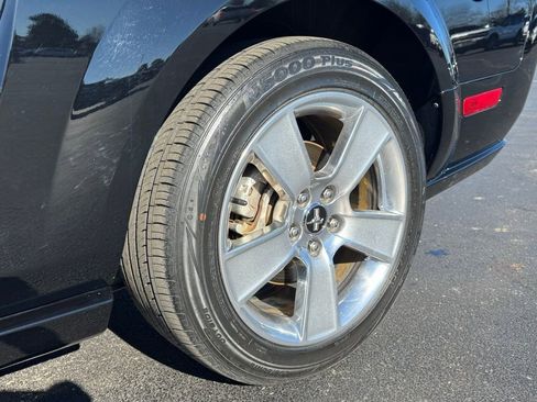 Used 2007 Ford Mustang GT image 31