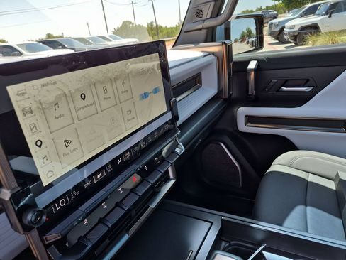 Used 2024 GMC Hummer EV 3X w/ Omega Edition AWD/4WD image 27