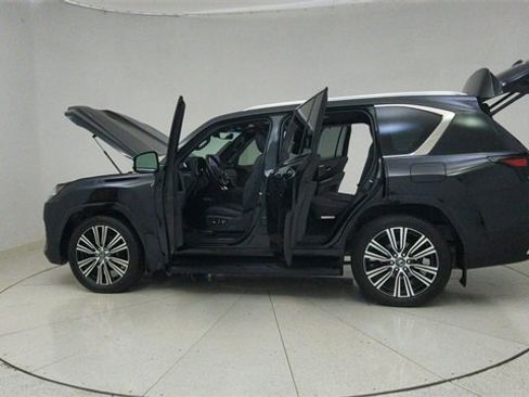 Used 2024 Lexus LX 600 4WD w/ Luxury Package image 77