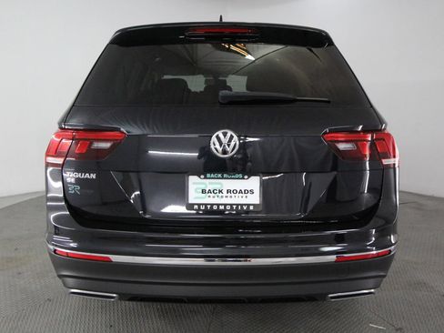 Used 2020 Volkswagen Tiguan SE FWD image 8