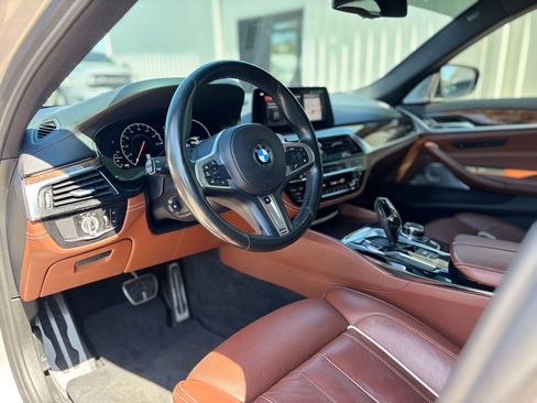 Used 2019 BMW M550i xDrive w/ Dynamic Handling Package image 14