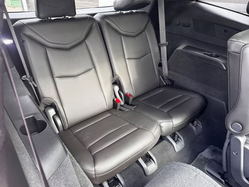 Used 2020 Cadillac XT6 Premium Luxury image 30