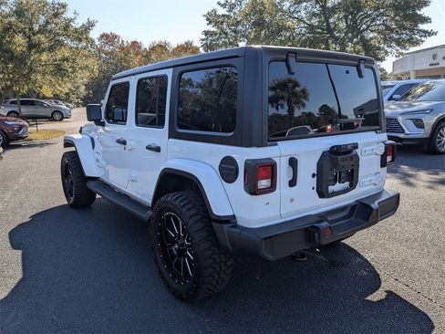 Used 2020 Jeep Wrangler Unlimited Sahara w/ Cold Weather Group image 6