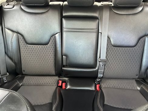 Used 2019 Jeep Compass Latitude AWD/4WD image 14