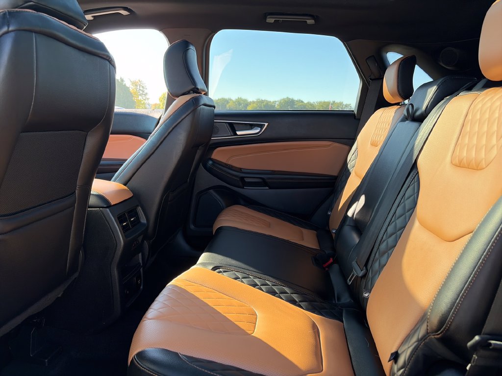 Used 2024 Ford Edge Titanium w/ Titanium Elite Package AWD/4WD image 31