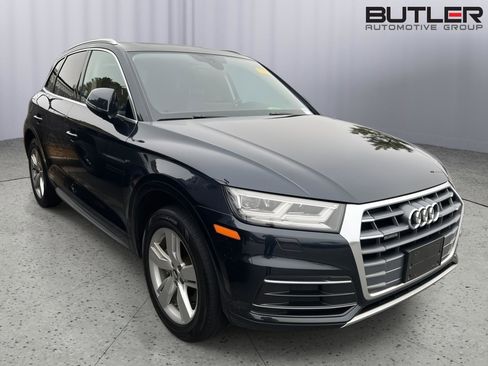 Used 2019 Audi Q5 2.0T Premium Plus w/ Premium Plus Package image 3