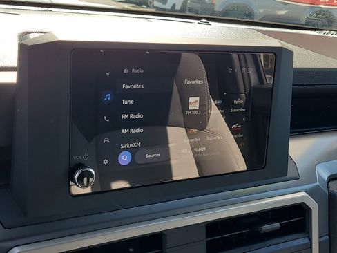 Certified 2025 Toyota Tacoma TRD Sport image 22