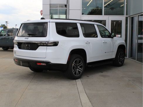 New 2026 Jeep Grand Wagoneer 4WD w/ Premium Group I image 6