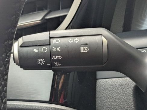 Used 2025 Lexus ES 300h w/ Premium Package image 14