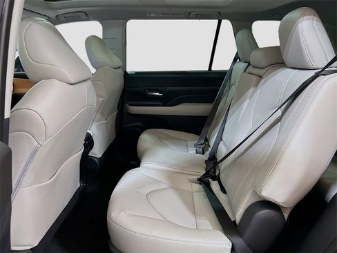 New 2026 Toyota Grand Highlander Limited image 25