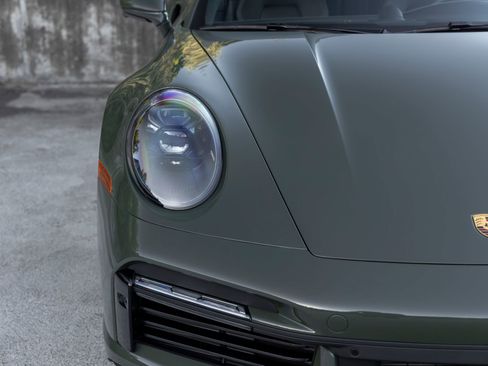 Certified 2025 Porsche 911 Turbo S AWD/4WD image 15