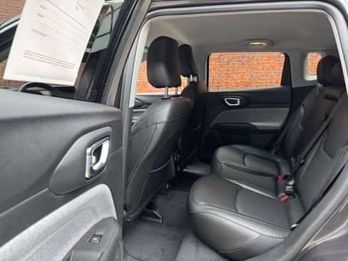Used 2022 Jeep Compass Latitude AWD/4WD image 23