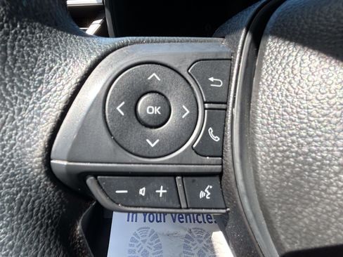 Used 2026 Toyota Corolla LE FWD image 21