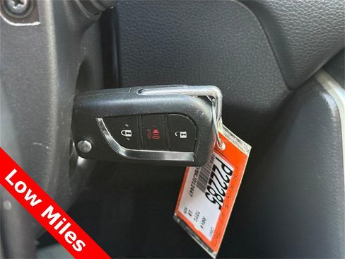 Used 2019 Toyota RAV4 LE image 30