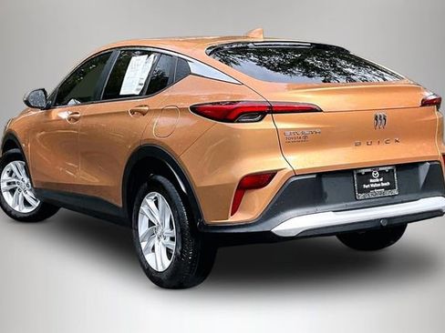 Used 2024 Buick Envista Preferred w/ Convenience I Package image 4