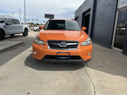 Used 2014 Subaru Crosstrek 2.0i Limited w/ Popular Package #2 AWD/4WD image 3
