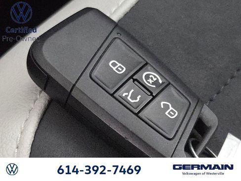 Certified 2025 Volkswagen Taos SE AWD/4WD image 33