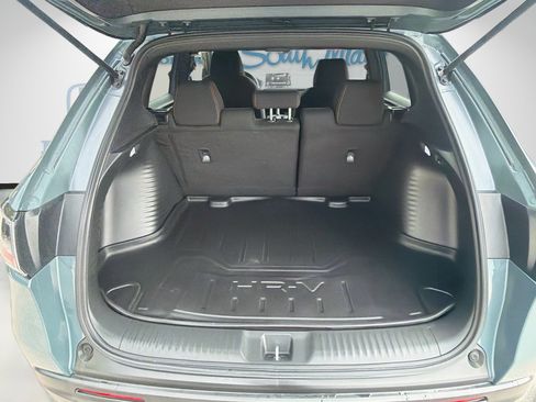 Used 2025 Honda HR-V Sport image 25