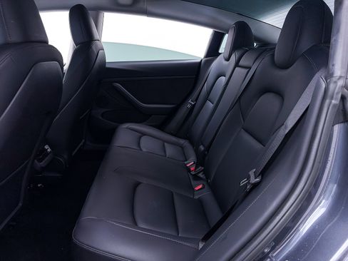 Used 2023 Tesla Model 3 Standard Range RWD image 33