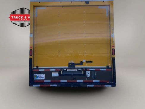 Used 2022 Ford E-350 and Econoline 350 Super Duty RWD image 5