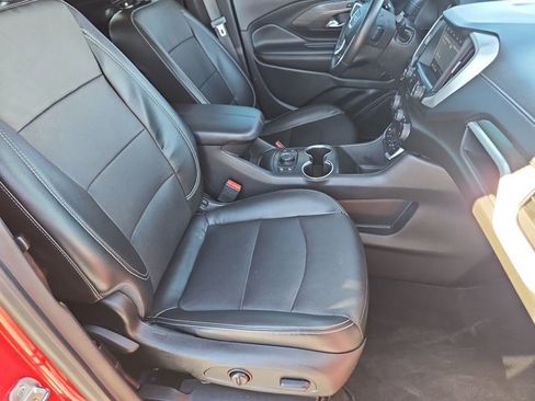 Used 2022 GMC Terrain SLT image 21