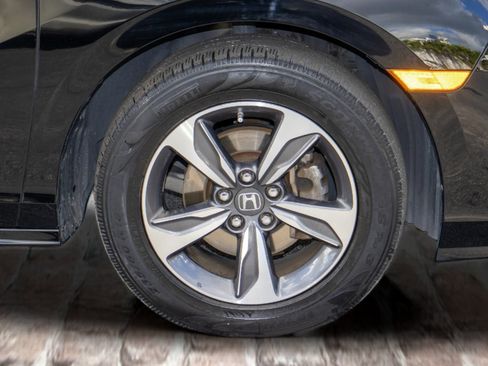 Certified 2018 Honda Odyssey Touring image 41