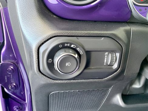 Used 2023 Jeep Wrangler Sport S image 29