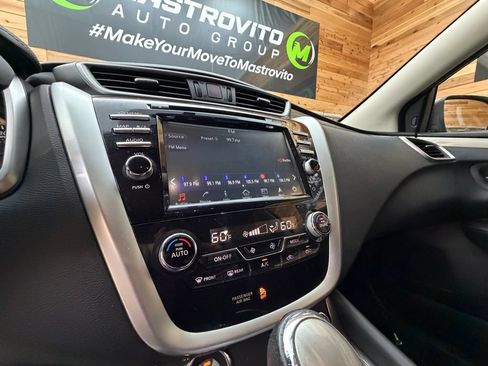 Used 2018 Nissan Murano SV FWD image 18