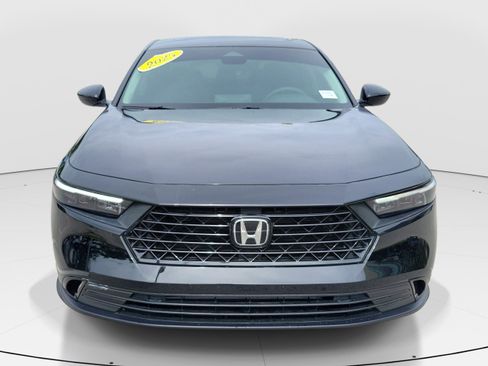 Used 2025 Honda Accord SE image 2
