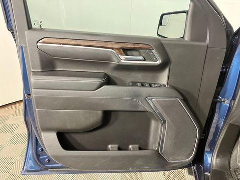 Used 2022 GMC Sierra 1500 SLE image 22