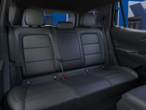 New 2026 Chevrolet Equinox LT w/ Convenience Package II image 19