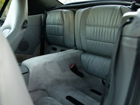 Used 2001 Porsche 911 Carrera 4 image 35