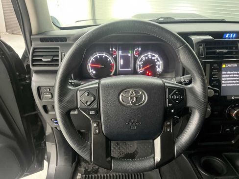 Used 2020 Toyota 4Runner TRD Off-Road AWD/4WD image 16