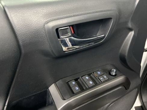 Used 2023 Toyota Tacoma TRD Off-Road image 21