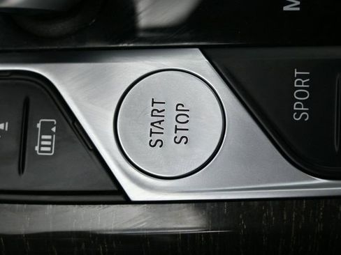 Used 2021 BMW 330e w/ Driving Assistance Package image 19