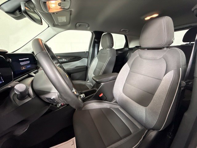 Used 2025 Chevrolet TrailBlazer LT w/ Convenience Package FWD image 17