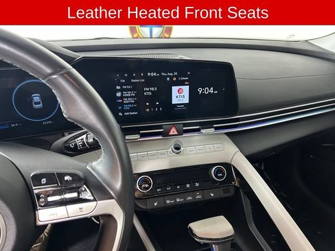 Used 2025 Hyundai Elantra Limited FWD image 3