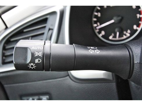 Used 2023 Nissan Murano SV image 17