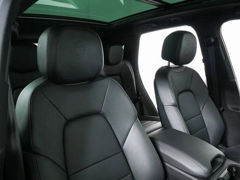 New 2026 Porsche Cayenne image 24