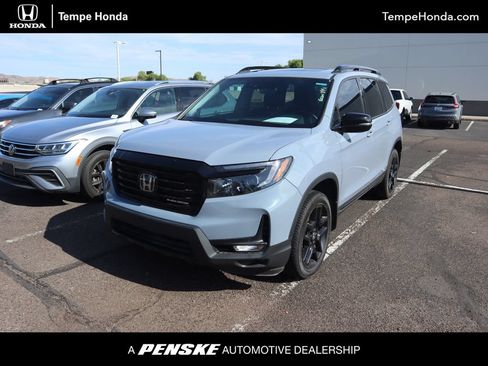 Certified 2025 Honda Passport Black Edition image 1