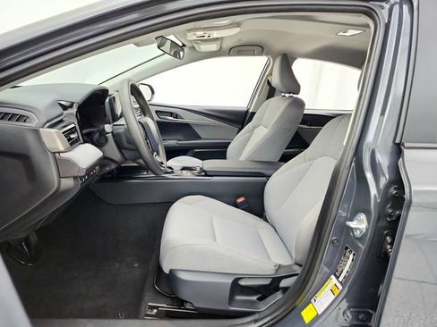 Used 2025 Toyota Camry LE FWD image 17