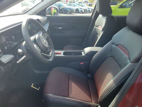 New 2026 Nissan Kicks SR w/ Cold Weather Package image 16