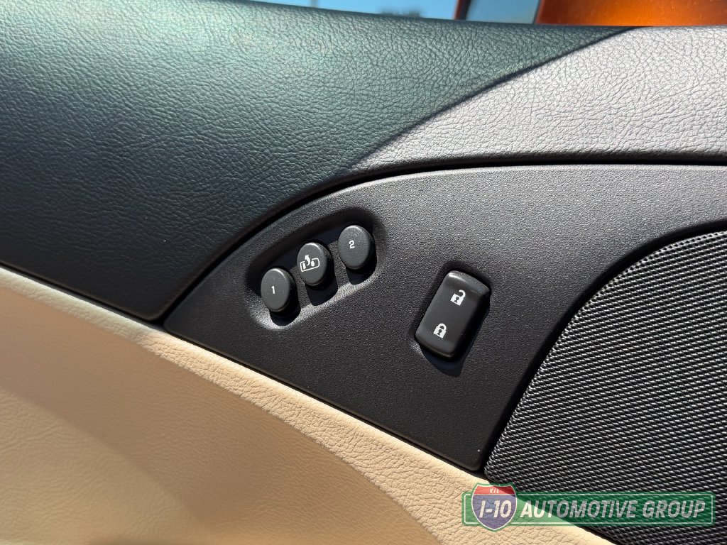 Used 2008 Chevrolet Corvette Convertible w/ Preferred Equipment Group RWD image 17