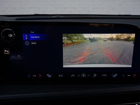 New 2026 Chevrolet Traverse LT w/ Midnight/Sport Edition image 18