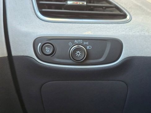 Used 2020 Chevrolet Bolt LT image 27