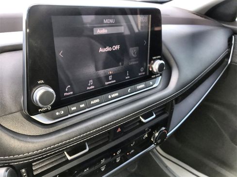 Used 2021 Nissan Rogue S image 16