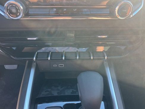 New 2026 Chevrolet Colorado W/T image 27