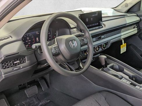 New 2025 Honda Accord SE image 3