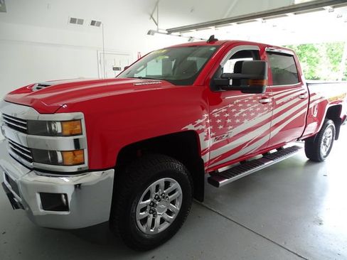 Certified 2019 Chevrolet Silverado 2500 LTZ w/ Duramax Plus Package AWD/4WD image 17