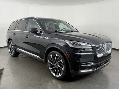 Used 2022 Lincoln Aviator Reserve w/ Equipment Group 201A image 2